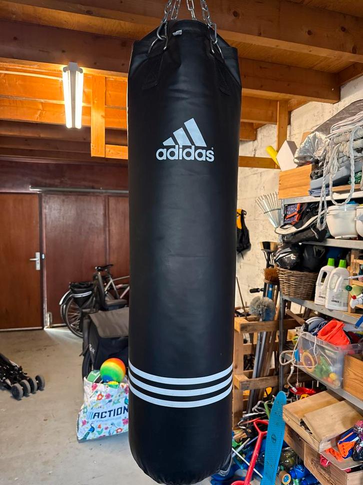 Adidas Boksbal - Perfect voor training!, Sport en Fitness, Boksen, Zo goed als nieuw, Boksbal, Ophalen of Verzenden