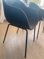 2 donkergrijze eetkamerstoelen van de kwantum, Ophalen, Zo goed als nieuw, Grijs