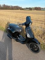 Glans zwarte Vespa Sprint uit 2015 50CC 21.022KM, Fietsen en Brommers, Scooters | Vespa, Ophalen, Gebruikt, Maximaal 45 km/u, Benzine