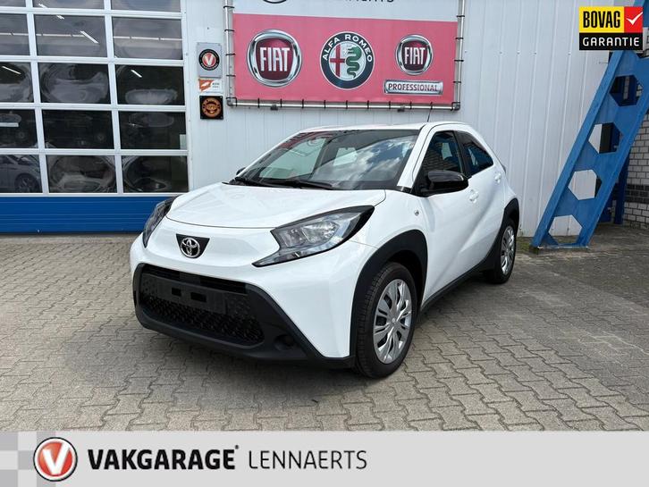 Toyota Aygo X 1.0 VVT-i MT Play (BOVAG/RIJKLAARPRIJS), Auto's, Toyota, Bedrijf, Te koop, Aygo X, ABS, Achteruitrijcamera, Adaptive Cruise Control