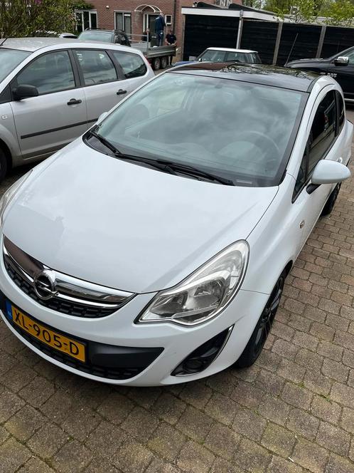 Opel Corsa 1.4 64KW 3D 2012 Wit, Auto's, Opel, Particulier, Corsa, ABS, Airbags, Airconditioning, Alarm, Boordcomputer, Centrale vergrendeling