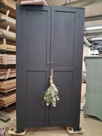 Buffetkast broodkast kledingkast buffetkast, Ophalen, 100 tot 150 cm, 200 cm of meer, Zo goed als nieuw