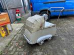 Antieke kinderwagen Patria, Ophalen