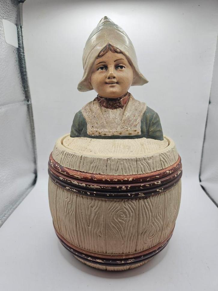 Johann Maresch Tabakspot - Meisje op Vat, Antiek en Kunst, Curiosa en Brocante, Ophalen of Verzenden