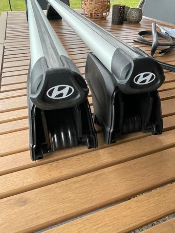 Nieuw! Originele dakdragers Hyundai i30 Wagon! Nieuwste type beschikbaar voor biedingen