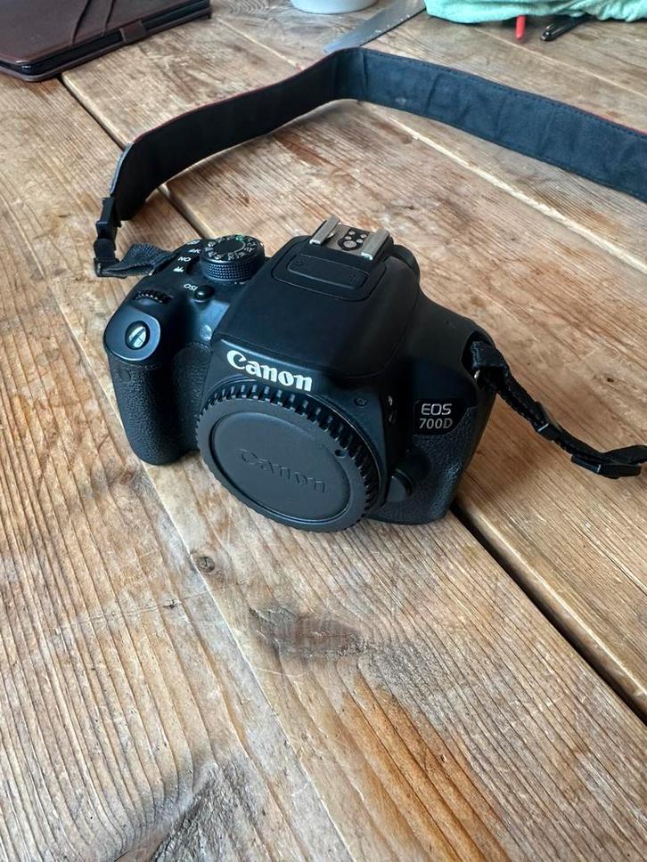Canon EOS 700D, Audio, Tv en Foto, Fotocamera's Digitaal, Gebruikt, Spiegelreflex, Canon, Geen optische zoom, Ophalen