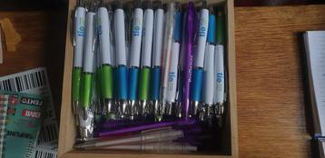 100 pennen  beschikbaar voor biedingen