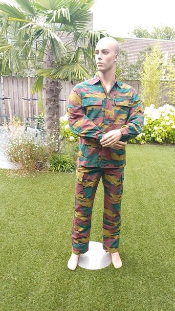 PARA COMMANDO LEGER- KLEDING> HENGEL-TIP. beschikbaar voor biedingen