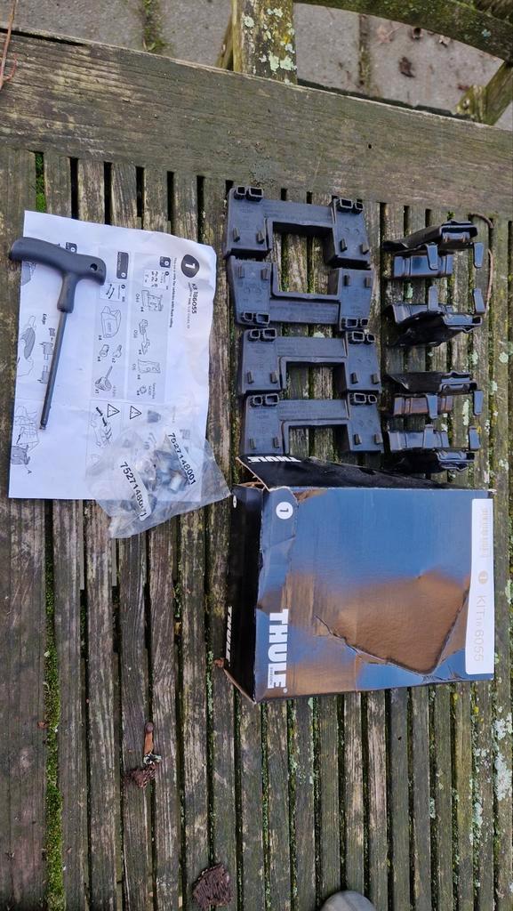 Thule Kit 186055 Dakdrager Voetenset, Auto diversen, Dakdragers, Zo goed als nieuw, Ophalen of Verzenden