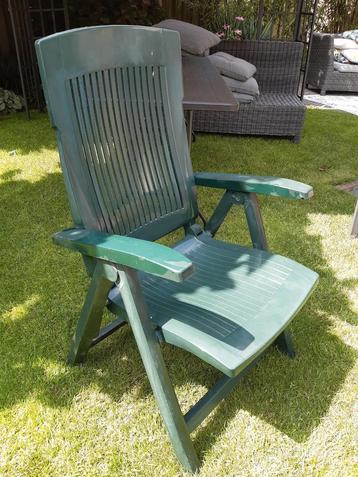 2  Aquarius verstelbare tuinstoelen beschikbaar voor biedingen