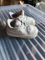 Nike maat 19,5, Ophalen of Verzenden, Zo goed als nieuw, Schoentjes