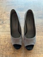 Grijze pumps BonPrix maat 37, Ophalen of Verzenden, Zo goed als nieuw, Grijs