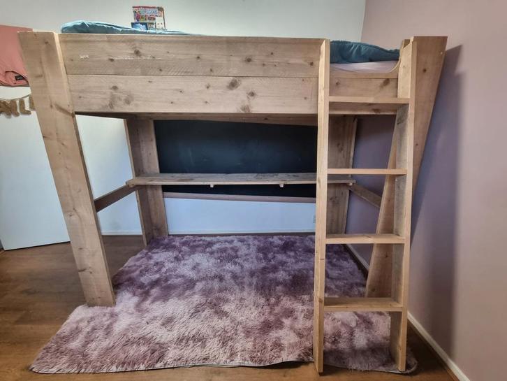 Hoogslaper Noortje met bureau - Steigerhout, Kinderen en Baby's, Kinderkamer | Stapelbedden en Hoogslapers, Hoogslaper, Ophalen