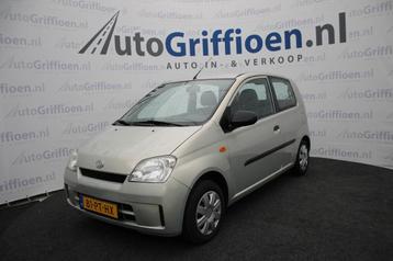Daihatsu Cuore 1.0-12V Tokyo hatchback met stuurbekrachtigin beschikbaar voor biedingen