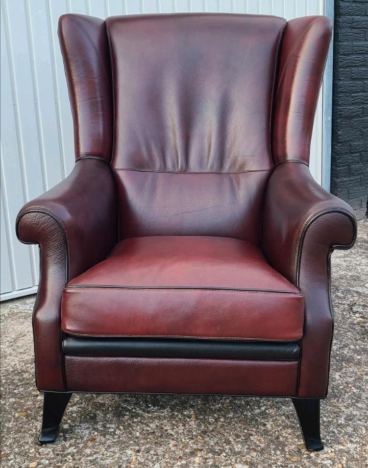 Mooie Bendic oorfauteuil country style / chesterfield, Huis en Inrichting, Fauteuils, Zo goed als nieuw, Leer, 75 tot 100 cm, Ophalen