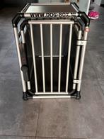 Dog box, Dieren en Toebehoren, Hondenbenches, Ophalen, Zo goed als nieuw