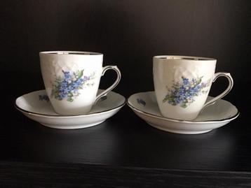 Porseleinen mokkakopjes,Schumann porselein vergeetmenietje beschikbaar voor biedingen