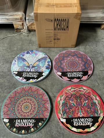 Partij Diamond Painting pallet 624 stuks beschikbaar voor biedingen