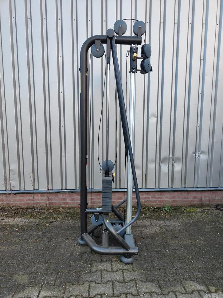 Technogym Ercolina adjustable pulley zwart, Sport en Fitness, Fitnessapparatuur, Zo goed als nieuw, Krachtstation, Armen, Benen