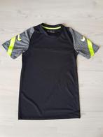 Nike heren sportshirt in size small, Ophalen of Verzenden, Zo goed als nieuw, Maat 46 (S) of kleiner