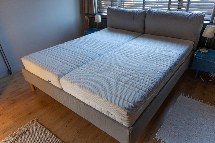 Tweepersoons bed Ikea Sagesund 180 x 200, Huis en Inrichting, Slaapkamer | Bedden, Zo goed als nieuw, Tweepersoons, 180 cm, 200 cm