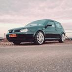 Nette Volkswagen Golf 4 1.8 20V Turbo origineel!!, Auto's, Volkswagen, 1206 kg, 4 cilinders, Zwart, Origineel Nederlands