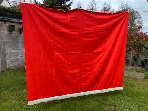 Retro rood gordijn met franjes jaren 60 70, Huis en Inrichting, Stoffering | Gordijnen en Lamellen, Gebruikt, 150 tot 200 cm, 200 cm of meer