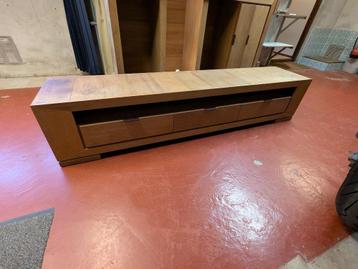 Eiken TV meubel 220 breed beschikbaar voor biedingen