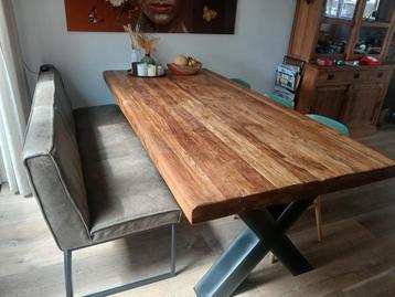 Teak tafel massief teak groot 221 cm beschikbaar voor biedingen