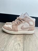 Nieuwe Nike Air Jordan Mid SE, beige, Beige, Nike, Ophalen of Verzenden, Sneakers of Gympen