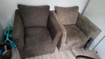 Gratis op te halen 2x luxe stoffe stoel met beschadiging beschikbaar voor biedingen