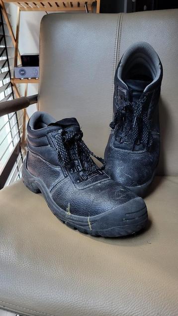 Hoge Werkschoenen / Veiligheidslaarzen (Maat 47) beschikbaar voor biedingen