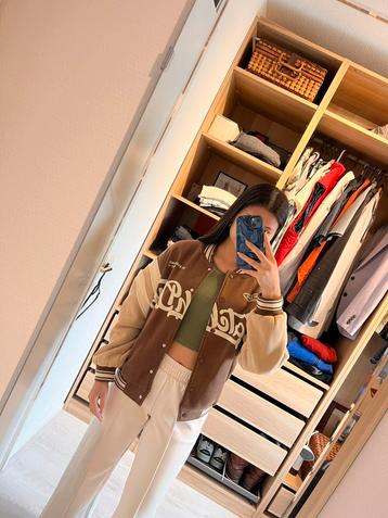 Varsity jacket beschikbaar voor biedingen