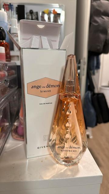 Ange ou demon givenchy parfum beschikbaar voor biedingen