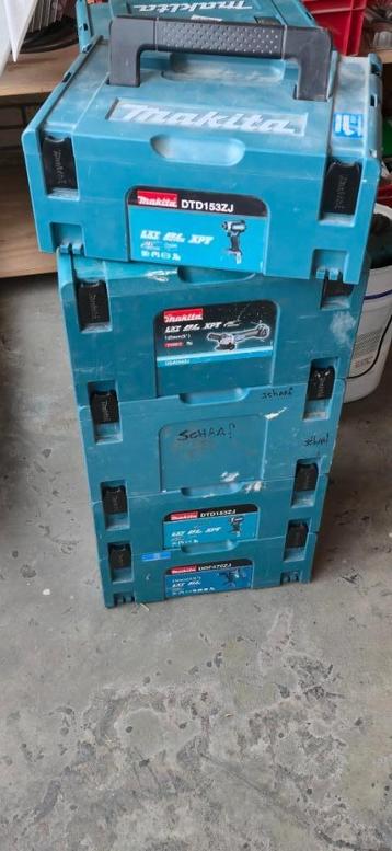 7 x orginele makita opbergkoffers , zonder inhoud  beschikbaar voor biedingen