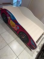 Meisje race auto bed, Kinderen en Baby's, Kinderkamer | Bedden, 85 tot 100 cm, Zo goed als nieuw, Matras, 140 tot 160 cm