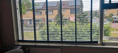 Zwarte jaloezieën pvc, Huis en Inrichting, Stoffering | Gordijnen en Lamellen, Gebruikt, 150 tot 200 cm, Ophalen