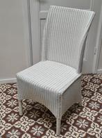 Vier mooie witte rieten stoelen (Lloyd Loom), Huis en Inrichting, Stoelen, Ophalen, Gebruikt, Wit, Riet of Rotan