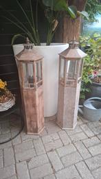 2 leuke houten windlichten op pilaar, Huis en Inrichting, Woonaccessoires | Zuilen en Pilaren, Ophalen, Zo goed als nieuw