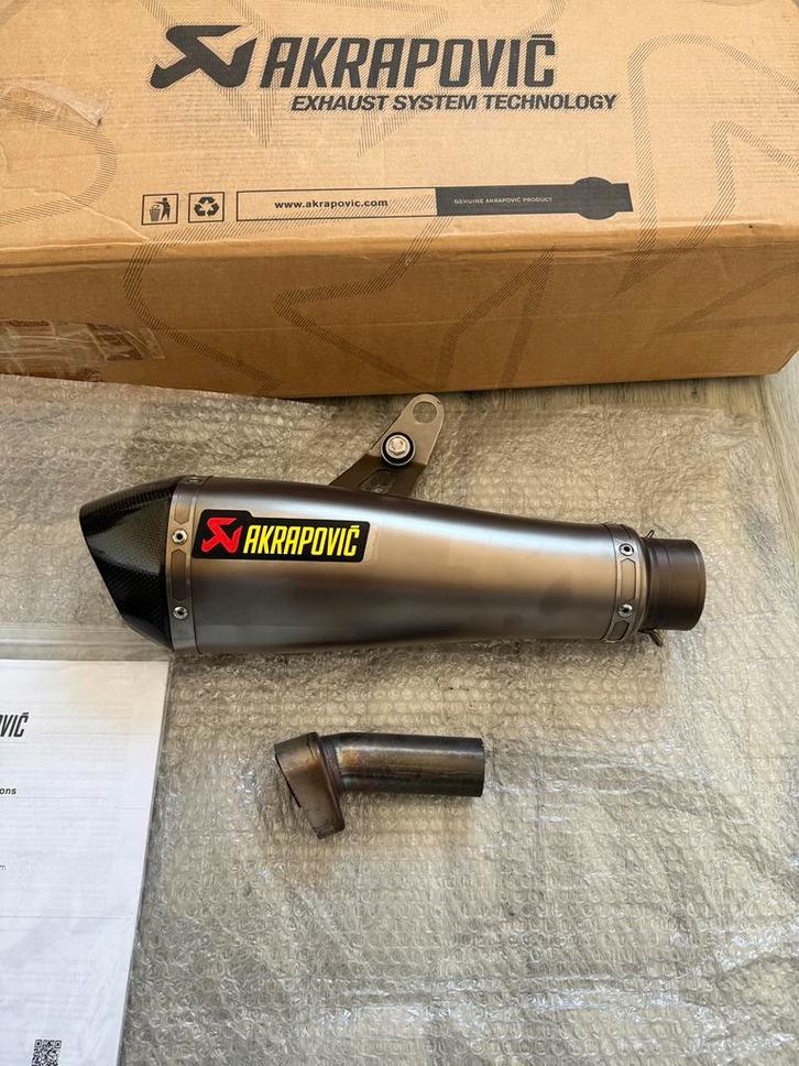 Akrapovic titanium uitlaatdemper (65mm) inclusief db killer, Motoren, Onderdelen | Merk-onafhankelijk, Gebruikt, Ophalen of Verzenden