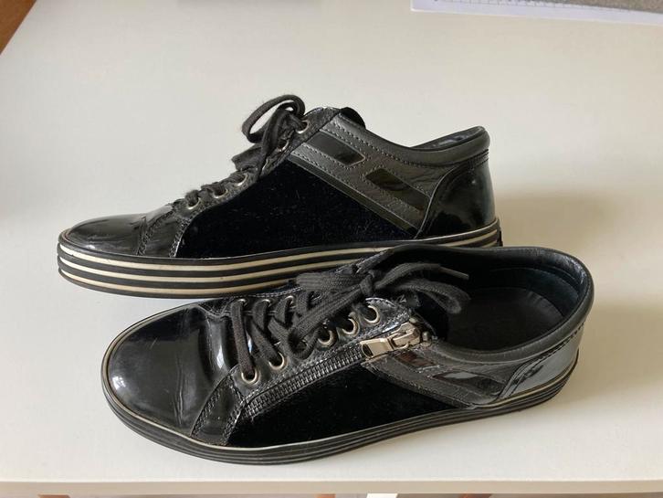 zwarte dames Hogan sneaker (39), Kleding | Heren, Schoenen, Zo goed als nieuw, Sneakers of Gympen, Zwart, Ophalen of Verzenden