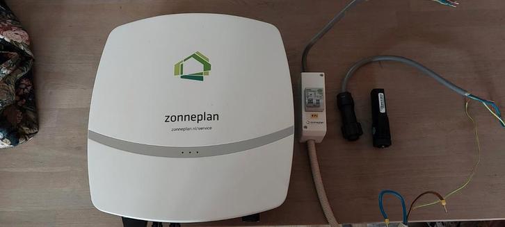 SAJ R5-4K-S2 omvormer (4kW, 1 fase van Zonneplan uit 2020), Doe-het-zelf en Verbouw, Elektra en Kabels, Zo goed als nieuw, Overige typen