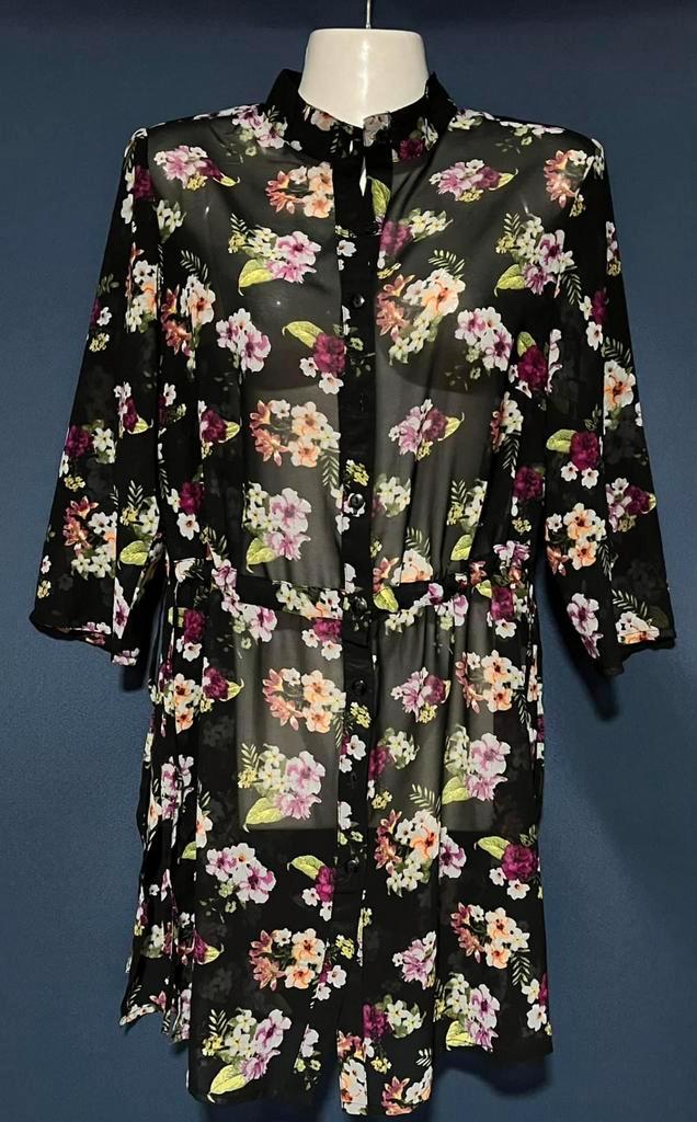 z.g.a.n! Prachtig Voile tuniek zwart bloem mt M/L, Kleding | Dames, Blouses en Tunieken, Zo goed als nieuw, Zwart, Ophalen of Verzenden