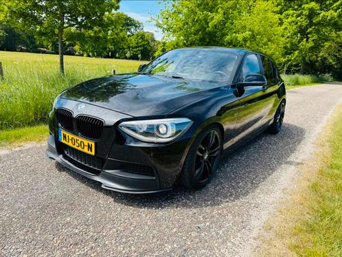 BMW 118I 5DR Aut8,M-Line,Vol opties,Apk 3-26,Inruil mogelijk, Auto's, BMW, Bedrijf, 1-Serie, ABS, Airbags, Airconditioning, Alarm