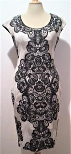 Beige/zwarte aparte print jurk! 38, Maat 38/40 (M), Verzenden, Beige, Zo goed als nieuw