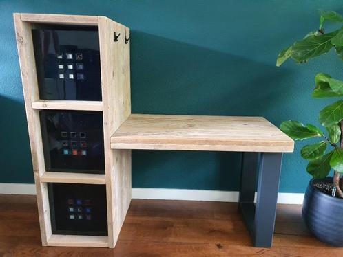Speeltafel bureau met kast, steigerhout en stalen poot, FIEN, Kinderen en Baby's, Speelgoed | Speeltafels, Zo goed als nieuw, Ophalen