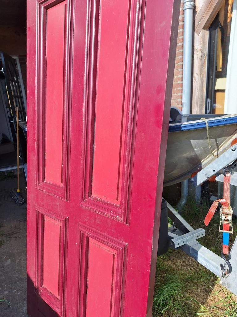 Karaktervolle rode deur, Ophalen, Hout, Buitendeur, 200 tot 215 cm