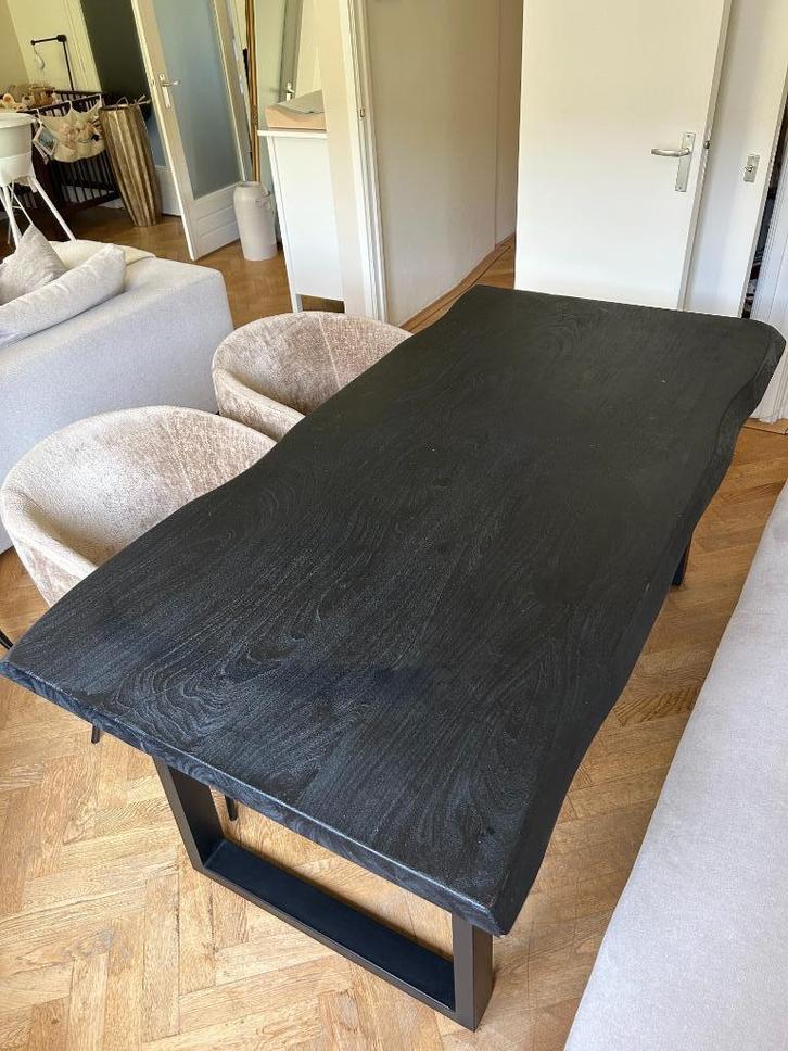 Zwarte houten eettafel - SOHOME, Huis en Inrichting, Tafels | Eettafels, Zo goed als nieuw, 50 tot 100 cm, 150 tot 200 cm, Vijf personen of meer