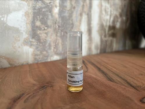 Kilian Smoking Hot sample 2 ml niche, Sieraden, Tassen en Uiterlijk, Uiterlijk | Parfum, Zo goed als nieuw, Ophalen of Verzenden