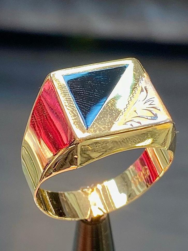 14k Gouden Ring Onyx, Sieraden, Tassen en Uiterlijk, Ringen, Nieuw, Dame, 20 of groter, Goud, Goud, Met edelsteen, Ophalen of Verzenden